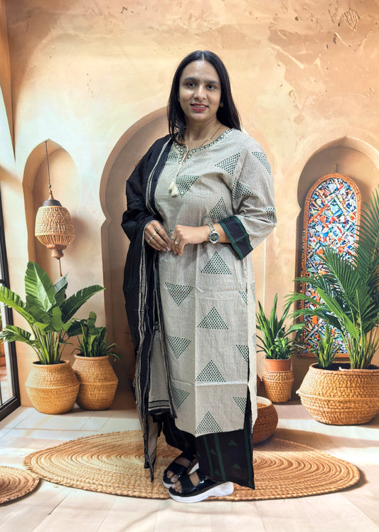 STRAIGHT KURTI PLAZO DUPATTA  (PURE CAMRIC COTTON , WITH WORK)