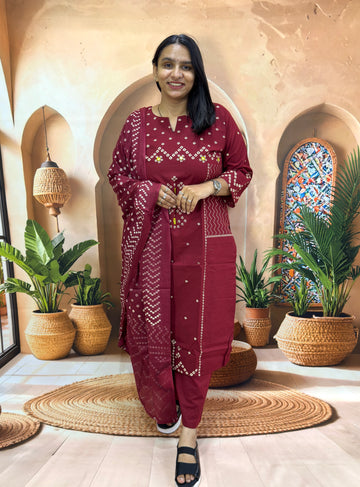 STRAIGHT KURTI PLAZO DUPATTA (DHABU COTTON , WITH WORK)