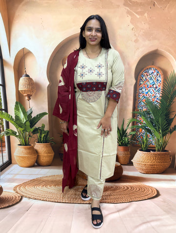 STRAIGHT KURTI PANT DUPATTA (DHABU COTTON , WITH WORK)