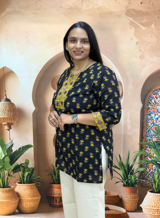 STRAIGHT TUNIC (PURE CAMRIC COTTON)
