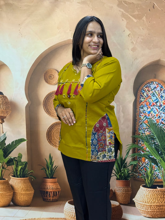 STRAIGHT TUNIC (DHABU COTTON WITH WORK)