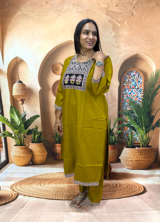 STRAIGHT KURTI PANT (HEAVY RAYON WITH WORK)