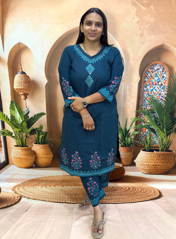STRAIGHT KURTI PANT (DHABU COTTON,WITH WORK)