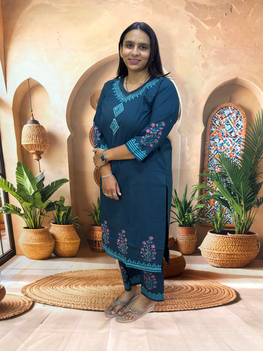 STRAIGHT KURTI PANT (DHABU COTTON,WITH WORK)