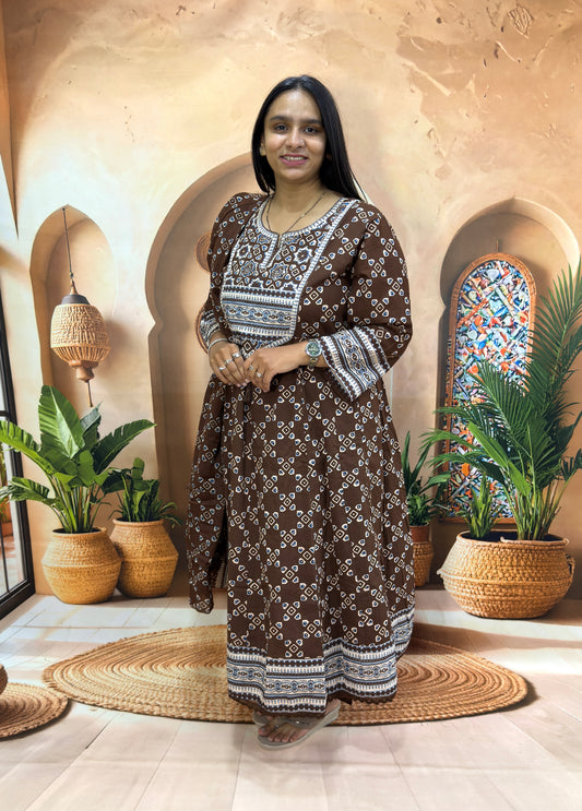 ROUND KURTI PANT DUPATTA (PURE CAMRIC COTTON WITH WORK)