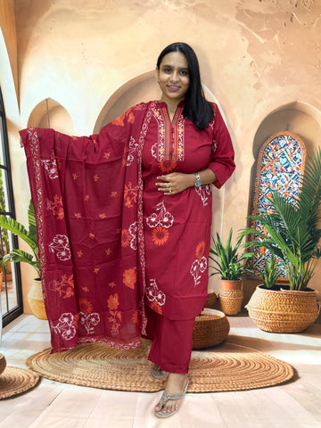STRAIGHT KURTI PLAZO DUPATTA (PURE CAMRIC COTTON WITH WORK)