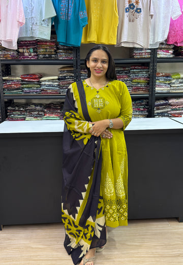 ALINE KURTI PANT DUPATTA (DHABU COTTON)