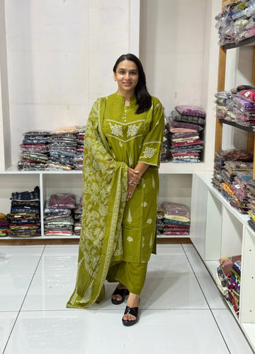 STRAIGHT KURTI PLAZO DUPATTA (CAMRIC COTTON)