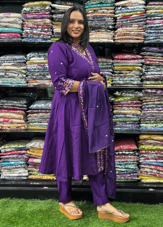 ALINE KURTI PENT DUPATTA (ROMAN SILK WITH LINING,WITH WORK)