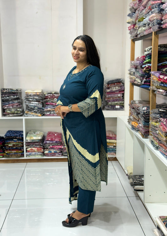 STRAIGHT KURTI PLAZO DUPATTA (DHABU COTTON)
