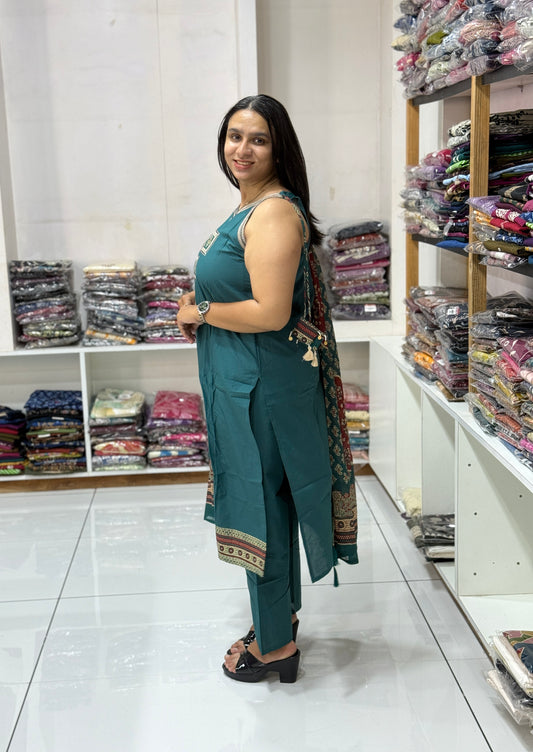 STRAIGHT KURTI PLAZO DUPATTA (CAMRIC COTTON)